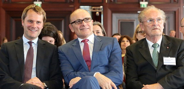 Exportschlager Gesundheit? Bahr mit Ministerpräsident Erwin Sellering (SPD) und Kongresspräsident Horst Klinkmann.