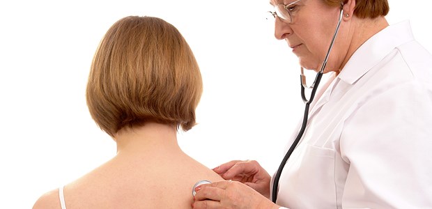Die trügerische Diagnostik Bei Pneumonieverdacht ist eine körperliche Untersuchung aussagekräftig - der Nachweis von Mycoplasma pneumoniae im oberen Respirationstrakt ist bei Kindern möglicherweise für die Diagnose wertlos.