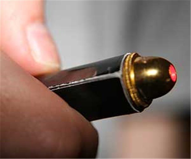 Laserpointer sind eine Gefahr für Fußball-Torhüter Laserpointer sind eine Gefahr für Fußball-Torhüter