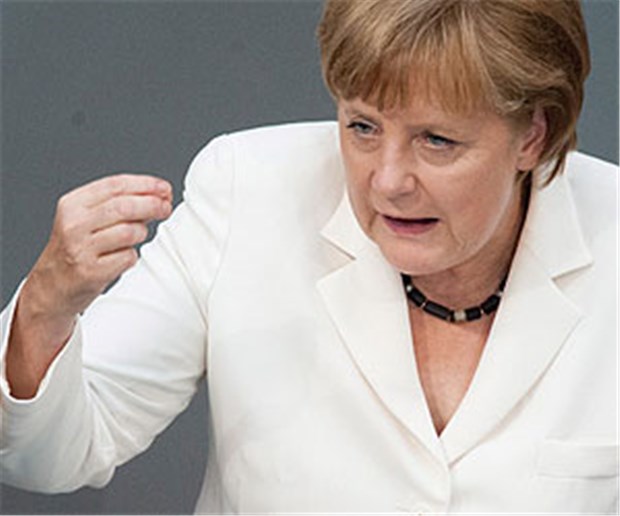 Merkels Schützenhilfe für Hebammen Bundeskanzlerin Merkel hat den Hebammen neue Gespräche in Aussicht gestellt.