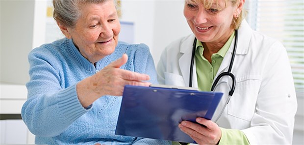 Ärzte erläutern Medikationspläne zu wenig Der optimale Fall: Ärzte erklären ausführlich den Medikationsplan.