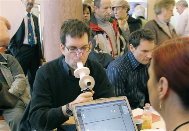 Patiententag motivierte zu Prävention ab Kindesalter Für die eigenen Werte interessierten sich viele Besucher des Patiententags.