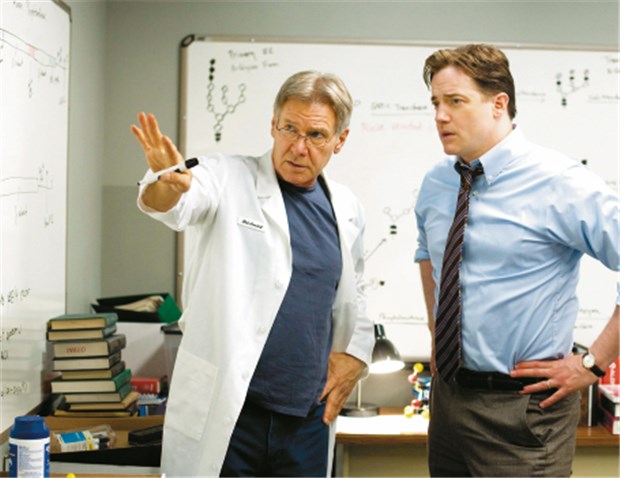 Ein Vater kämpft ums Leben seiner Kinder John Crowley (Brendan Fraser, r.), Vater zweier an Morbus Pompe erkrankter Kinder, und Dr. Robert Stonehill (Harrison Ford) gründen ein Biotech-Unternehmen, um die Krankheit zu erforschen. © Concorde