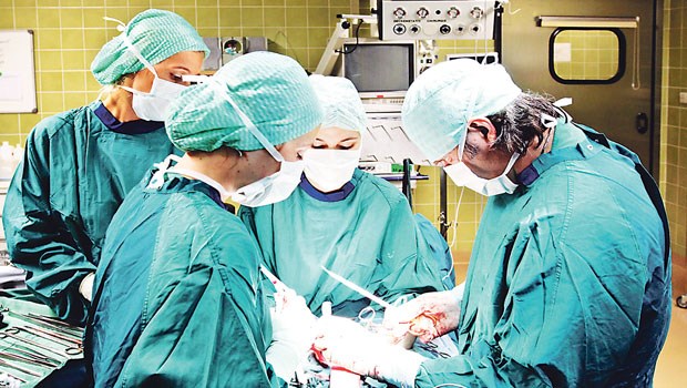 Kliniken müssen negative Präsentation schlucken Nicht jede Klinik arbeitet gleich gut. Der Qualitätsreport zeigt die Schwächen.
