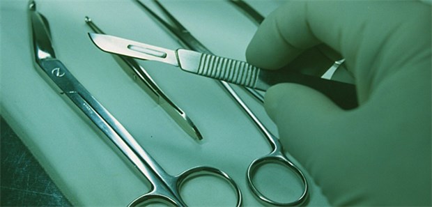 Die häufigsten Krankenhaus-Op in Deutschland Op-Besteck: Sieben Millionen Krankenhaus-Patienten sind 2014 operiert worden.