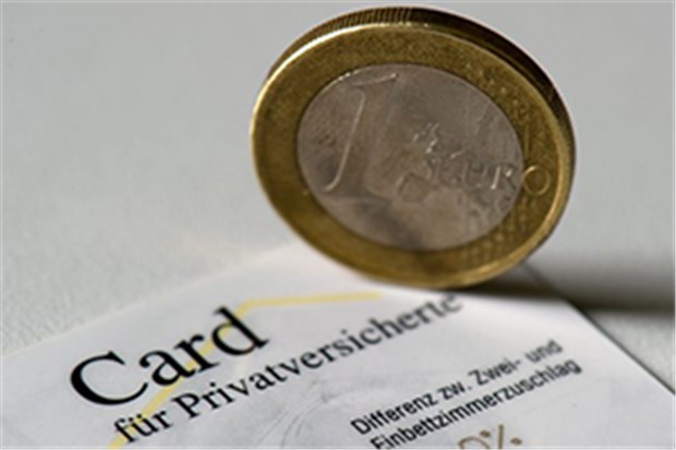 Der PKV-Basistarif: Holzklasse der Medizin Privatversichert im Basistarif? Eingeschränkte Arztwahl könnte die Folge sein.