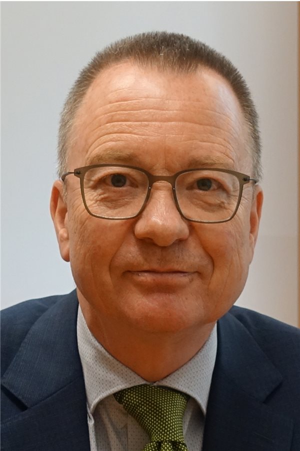 Prof. Frank-Ulrich Fricke
