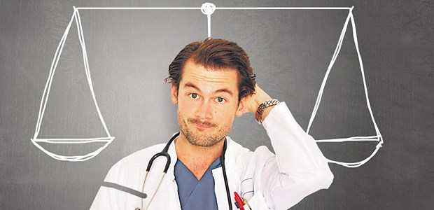Wie Gesetze zur Defensivmedizin führen Recht oder Rechnen? Wie sehr gängeln Paragrafen die Ärzte?