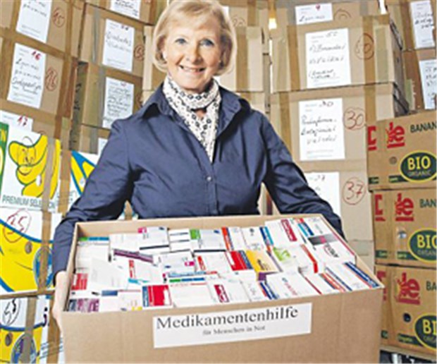 Arzneispenden für Menschen in Not Tanzpädagogin Sonne Leddin hat die Medikamentenhilfe 1996 ins Leben gerufen.