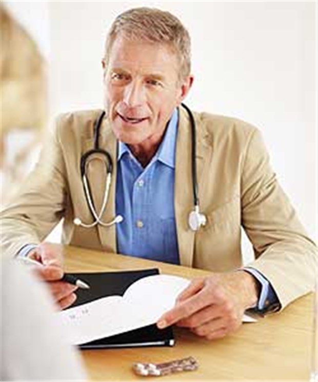 So vermeiden Ärzte den Nocebo-Effekt Wenn ein Arzt einen Patienten über mögliche Nebenwirkungen aufklärt, sollte er die Informationen in einen positiven Rahmen packen.