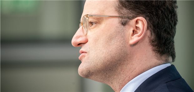 Alle gleichzeitig impfen wird nicht gehen Auch Jens Spahn rechnet mit einer zunächst nur begrenzten Verfügbarkeit eines Impfstoffs gegen das neuartige Coronavirus.