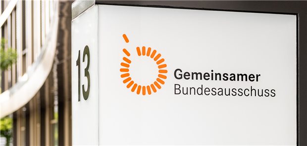 Eingang des Gebäudes des Gemeinsamen-Bundesausschusses