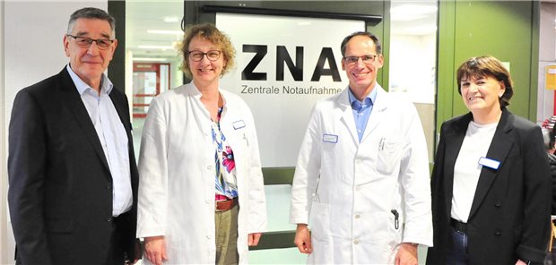Neue Chefärztin der Zentralen Notaufnahme im St. Joseph-Krankenhaus Prüm v.l.: Geschäftsführer Michael Wilke, Chefärztin Simone Herkströter, Ärztliche Direktor Dr. Philipp Kaiser und Pflegedirektorin Rita Gast.