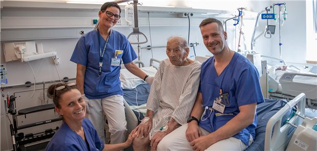 105 und wieder mobil: Der Patient am Uniklinikum Magdeburg.