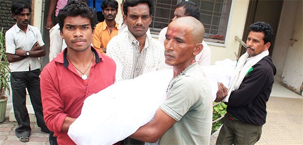 Sterilisationen am Fließband 13 Frauen sind infolge einer Sterilisation in Indien festorben.