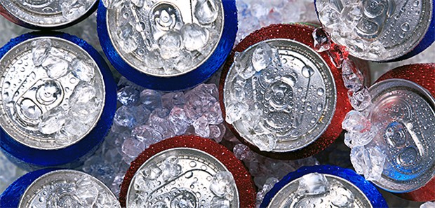 Alkoholvergiftung erfolgreich mit Bier bekämpft 15 Dosen Bier haben Mediziner in Vietnam einem Mann verabreicht – zur Behandlung einer Alkoholvergiftung.