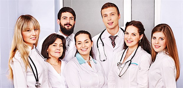 18,9 Prozent der Ende 2017 in Deutschland tätigen Ärzte waren noch keine 35 Jahre alt.