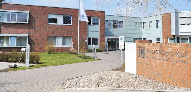 Von Schließung spricht keiner mehr 1963 auch mit Geldern niedergelassener Ärzte aufgebaut und eröffnet, sollte das Agnes Karll Krankenhaus bereits 1981 wieder aus dem Bedarfsplan fallen.