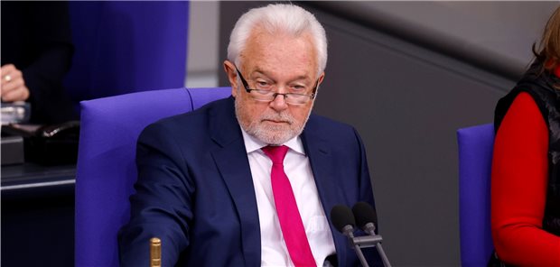 20 Liberale contra Corona-Impfpflicht 20 FDP-Abgeordnete um Wolfgang Kubicki haben eine Initiative gegen eine allgemeine Corona-Impfpflicht gestartet.