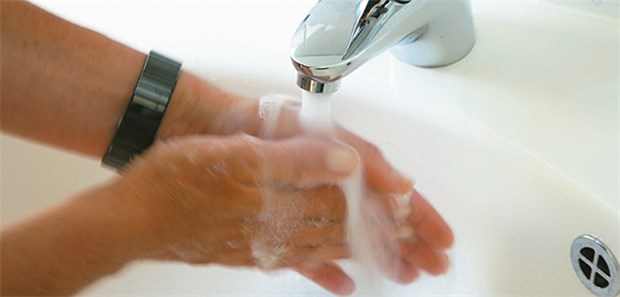 Frauen toppen Männer bei der Händehygiene 20 Sekunden mit Wasser und Seife gewaschen? Das machen offenbar nur wenige Menschen.