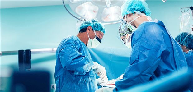 2004 hat der Gemeinsame Bundesausschuss Op-Mindestmengen als Qualitätsindikator für Kliniken eingeführt.