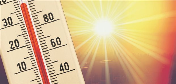 Ein Thermometer zeigt Temperaturen von über 35 Grad Celcius auf.