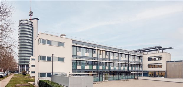 464 MVZ waren Ende 2023 in Baden-Württemberg zugelassen. 181 vonihnen sind in der Trägerschaft von Krankenhäusern – das entspricht einem Anteil von 39 Prozent.