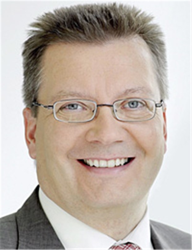 AOK erhebt Lobby-Vorwurf AOK-Vorstand Deh: Kungeleien im Hinterzimmer.
