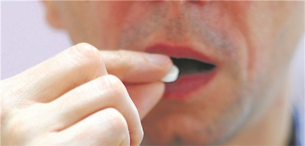 Wie riskant ist der Therapieabbruch? ASS zur Infarkt-Prophylaxe: 10 bis 20 Prozent der Patienten setzten die Therapie innerhalb der ersten drei Jahre ab.