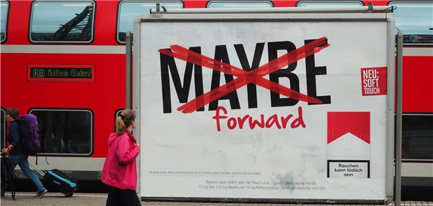 Tabakwerbeverbot wird schrittweise verschärft Ab 2022 gilt ein Werbeverbot auf Außenflächen wie Plakatwänden oder Haltestellen – wenn auch zunächst einmal nur für herkömmliche Tabakprodukte.