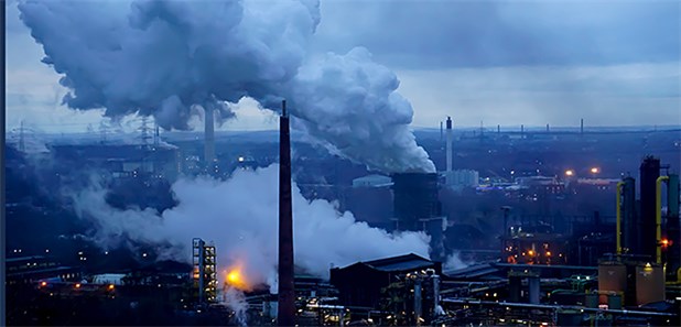 https://www.aerztezeitung.de/Bilder/Abgase-bei-Bottrop-Heute-kaempft-das-Ruhrgebiet-mit-Smog-149958og.jpg