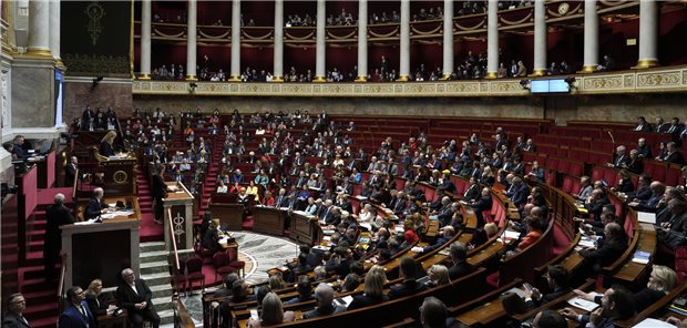 Abgeordnete in der französischen Nationalversammlung haben einen überparteilichen Antrag zur Begrenzung der Niederlassungsfreiheit für Ärztinnen und Ärzte abgelehnt.