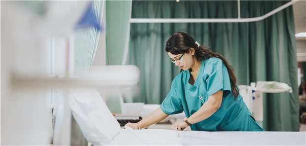 Kliniken und Kassen sollen Corona-Kompensationszahlungen vereinbaren Abgesagte Operationen, leere Betten: Bundesgesundheitsminister Spahn will, dass Kliniken Corona-bedingte Erlösausfälle sowie Mehrkosten erstattet bekommen.
