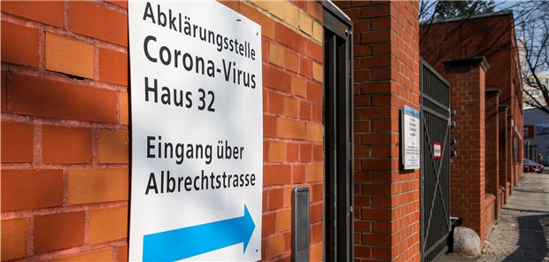 Abklärungsstelle für COVID-19 am Vivantes Wenckebach-Klinikum Berlin. Die KV Berlin zieht sich aus der temporären Kooperation wieder zurück.