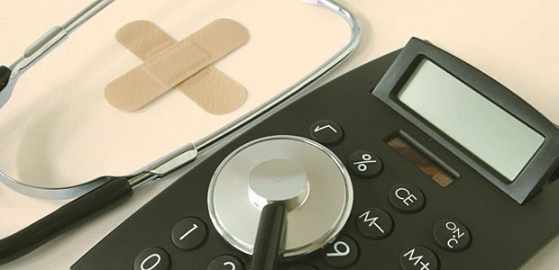 Honorarschwund seit 2008 Abrechnungsdaten abgehorcht: Hausarzt Dr. Heinsch hat die Zahlen seiner Praxis untersucht: Mehr Patienten bedeuten bei ihm nicht mehr Honorar.