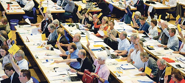 Ärztetag: Mit der Politik im Reinen Abstimmungsmarathon: Über 130 Anträge hatte der Ärztetag allein am letzten Sitzungstag zu entscheiden. .