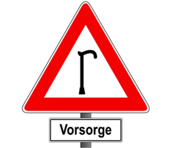 Private Zusatzpolicen sind Ladenhüter Achtung, Krückstock droht. An Pflegevorsorge denken.