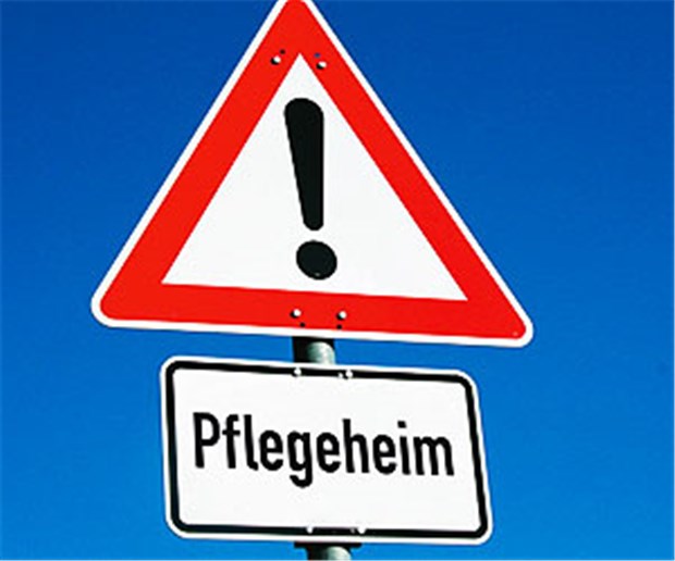 Heimverträge verstoßen oft gegen das Gesetz Achtung Pflegeheim(-vertrag)! Verbraucherschützer stellen in vielen Vereinbarungen für Pflegeheimbewohner Rechtsverstöße fest.