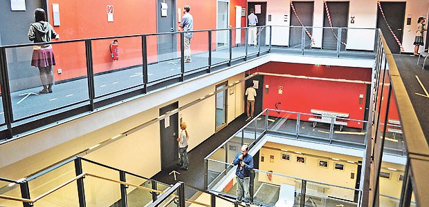 Schrilles Pfeifen weist den Weg ins Medizinstudium Achtung, fertig, los: Wenn der Trillerpfiff ertönt, beginnt die Prüfung.