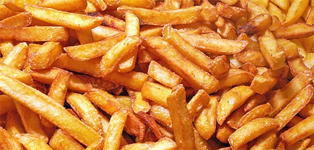 "Acrylamid gefährlicher als Stickoxide" Acrylamid entsteht beim Backen, Rösten und Frittieren der Lebensmittel und hängt vom Zucker- und Stärkegehalt der Nahrungsmittel ab.
