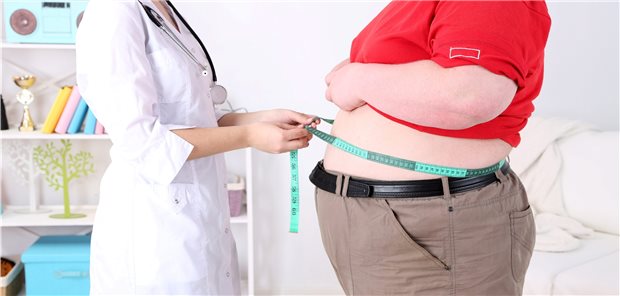 Adipositas: Fast jeder vierte Erwachsene in Deutschland ist daran erkrankt, trotzdem wird die Therapie bisher nur selten von der gesetzlichen Krankenkasse bezahlt.