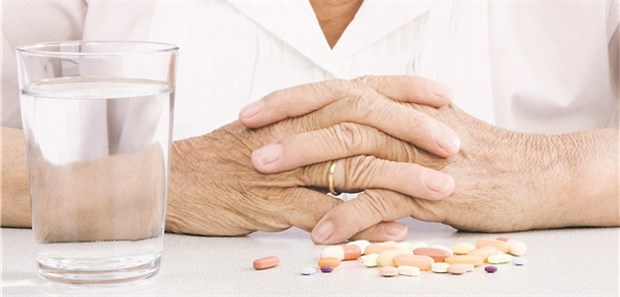 Zuviel an Medikamenten? FORTA hilft beim Aussortieren Ältere haben eine andere Pharmakokinetik als Jüngere.