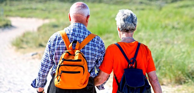 Diabetes im Doppelpack Älteres Ehepaar: Hat er Diabetes, steigt ihr Risiko dafür mit.