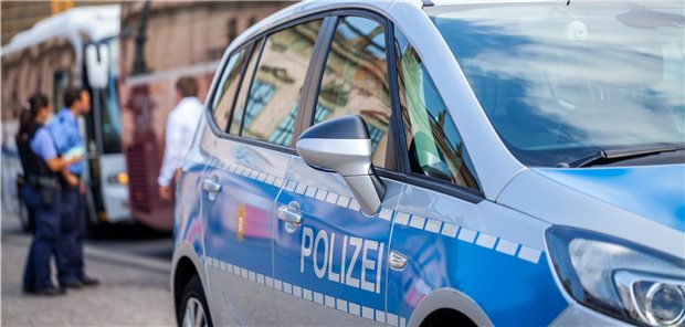 Ärzte, die bei der Polizei arbeiten möchten, müssen die demokratische Grundordnung beachten. Andernfalls droht ihnen die Entlassung.