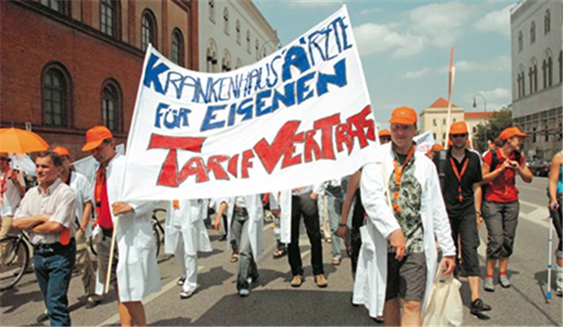 Droht Tarifverträgen für Ärzte bald das Aus? Ärzte haben sich eigene Tarifverträge erfolgreich erstreikt.