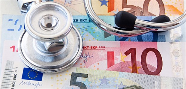 Ärzte hoffen auf mehr Honorar durch die neue GOÄ-Reform.