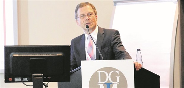 Ärzte können sich der Digitalisierung auf Dauer nicht verschließen, ist Prof. Gerd P. Hasenfuß, Vorstandsmitglied der DGIM, überzeugt.