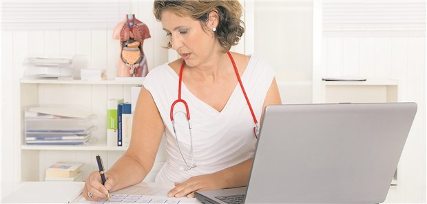 Ärzte müssen wegen der Chronikerpauschalen wieder Akten wälzen.