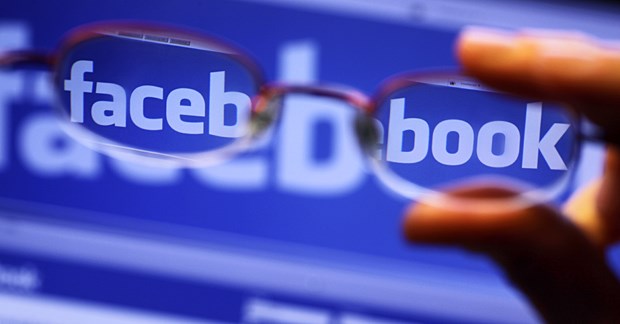 Datenschützer warnen Ärzte vor Facebook Ärzte sollten genau hinschauen, wenn es um den Abgleich des E-Mail-Adressbuchs mit ihrem Facebook-Account geht.