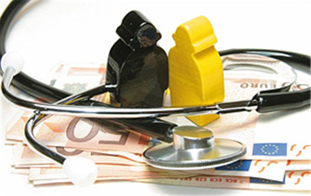 Ärzte und Kliniken warnen vor Sparhammer Ärzte und Klinken werden durch die Sparvorschläge zu Spielfiguren der schwarz-gelben Koalition.
